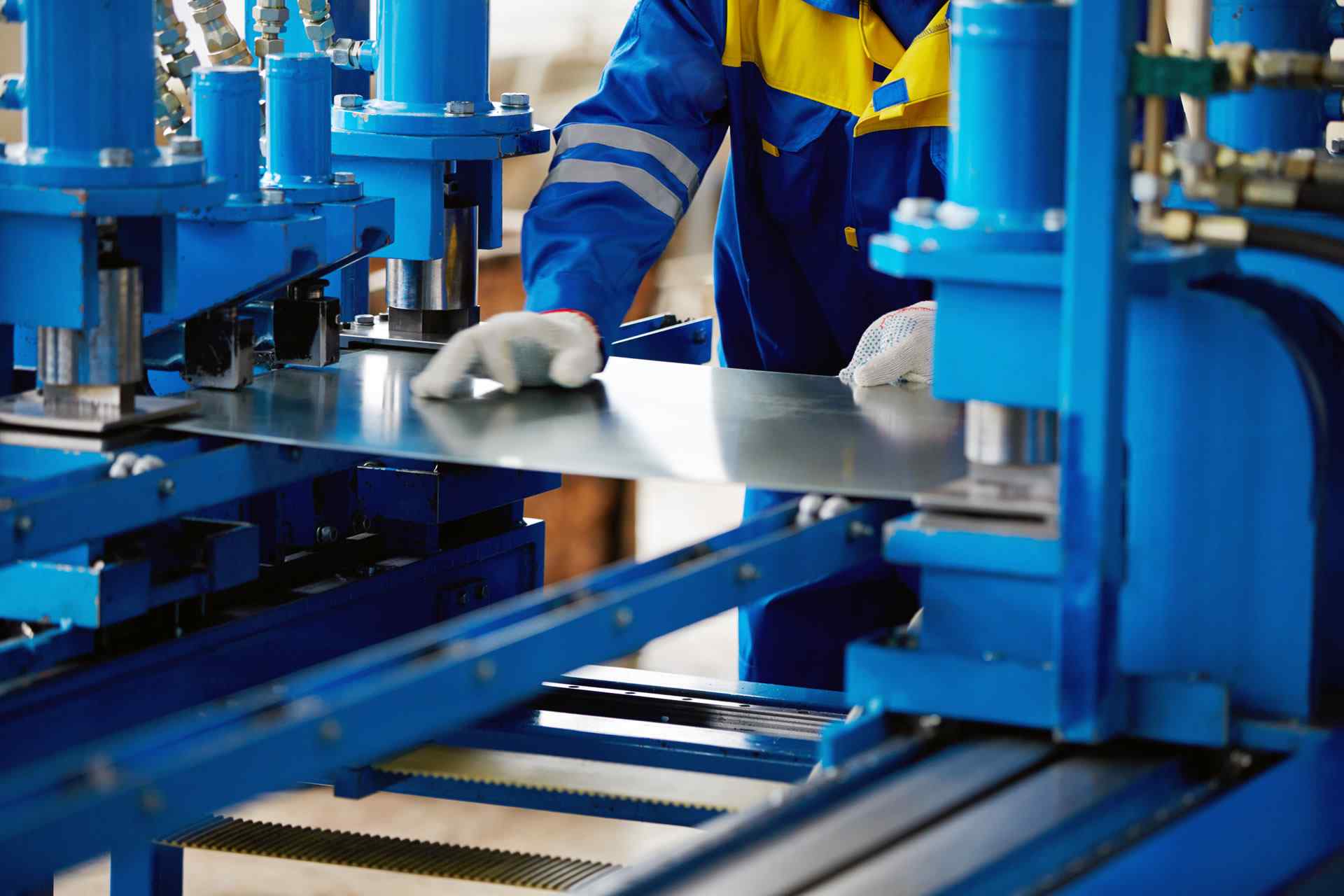https://jwmetalproducts.com/wp-content/uploads/2016/07/portfolio_02.jpg